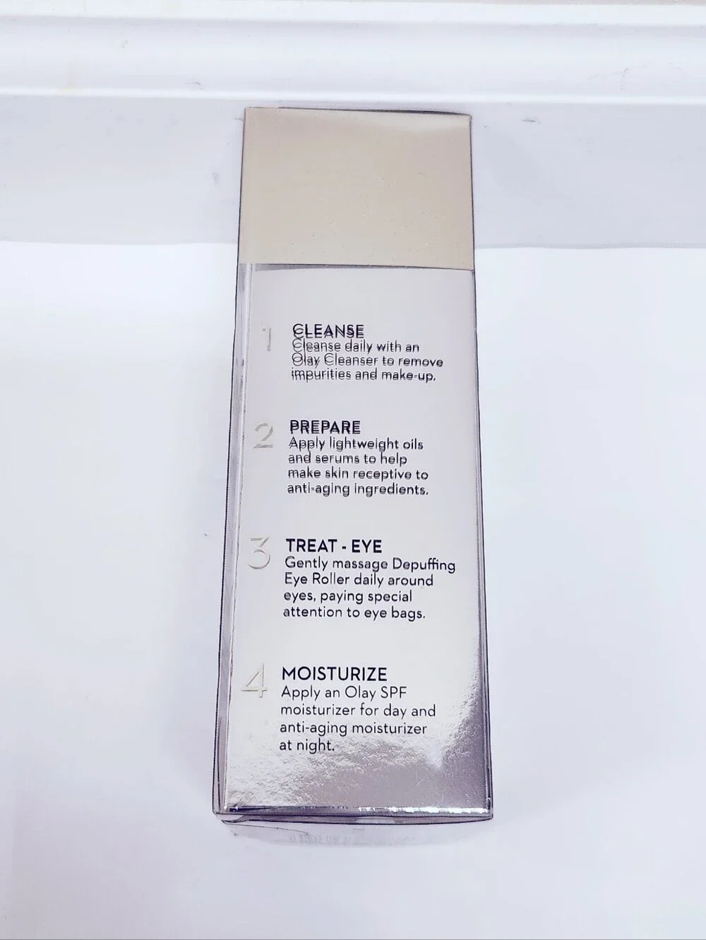 Olay Eyes Depuffing Eye Roller